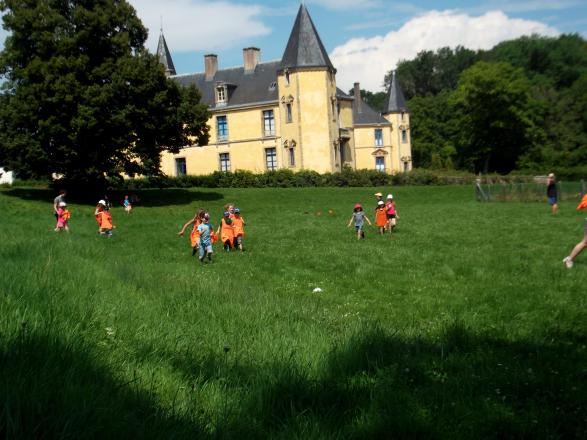 grand jeu dans le parc du chateau