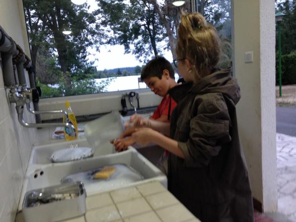 Après le repas, la vaisselle !